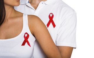 1Relato de Charlie Sheen ajudou na prevenção ao HIV