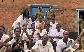 música-conheça-o-grupo-de-detentos-do-Malawi-indicado-ao-Grammy
