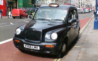 Famoso táxi de Londres será substituído por versão elétrica. (Foto: Reprodução/Flickr)