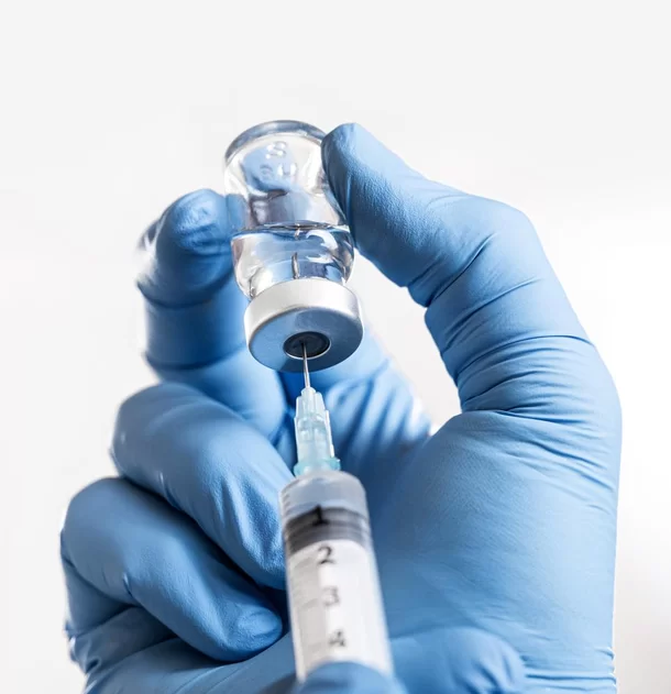 No mês de maio deste ano, o primeiro paciente humano recebeu a dose da vacina do vírus conhecido como CF33-hNIS (Vaxinia)
